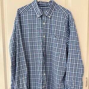 Vineyard Vines On the Go Performance Dress Shirt. Size L. Like New.